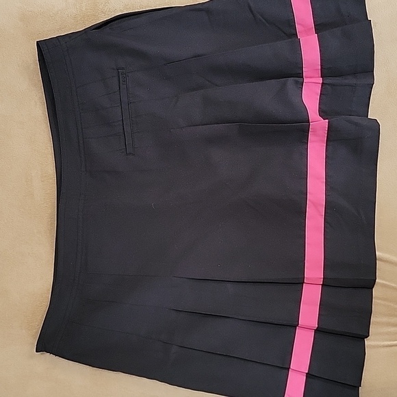 Izod XFG Cool FX Black Pink Stripe Pleated Athletic Skort Size12 EUC - Picture 3 of 12